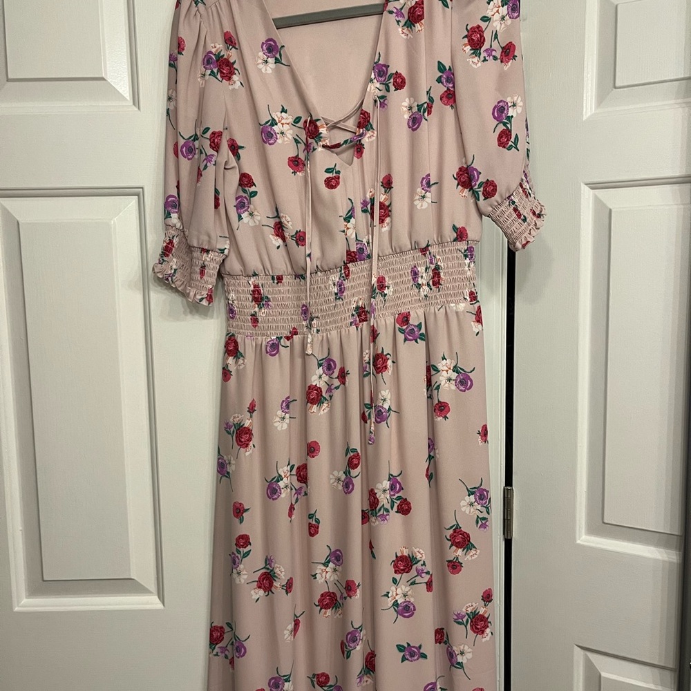Pretty Express brand full-length floral dress!